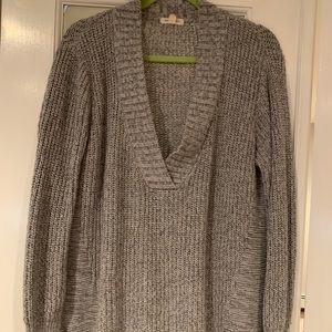 Gray knit v neck oversized sweater
